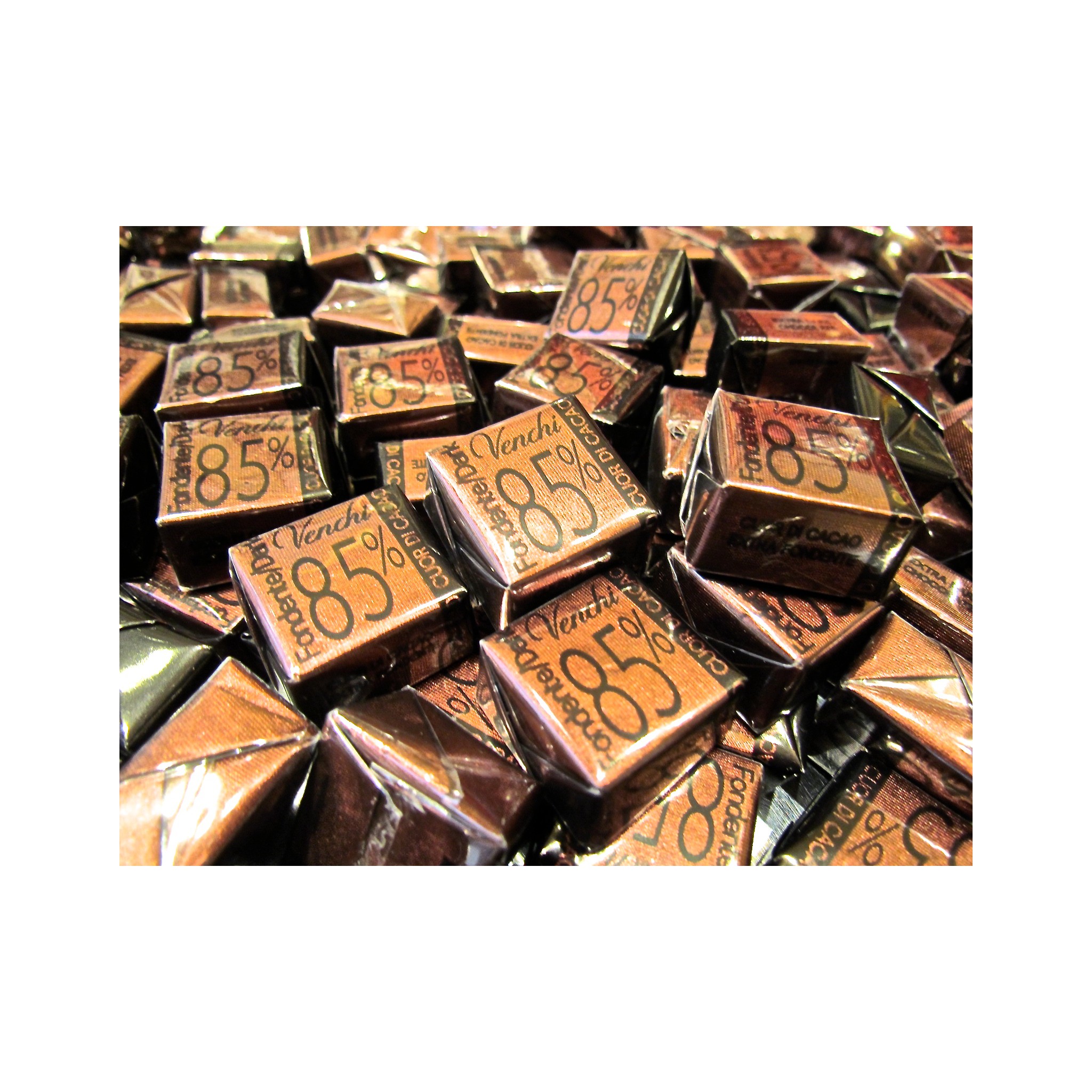 Vendita online Cioccolatini Venchi di cuneo Novità fondente 85% di cacao.  Shop on line cioccolatini Venchi Unica quadrati perfet