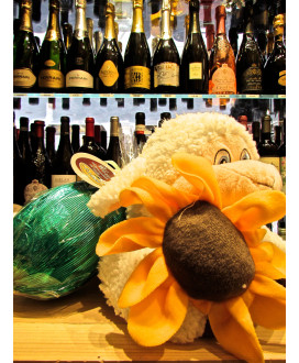 Buy sale online Sheep Peluches Flamigni with chocolate egg with milk and surprise. online shop peluches sheep