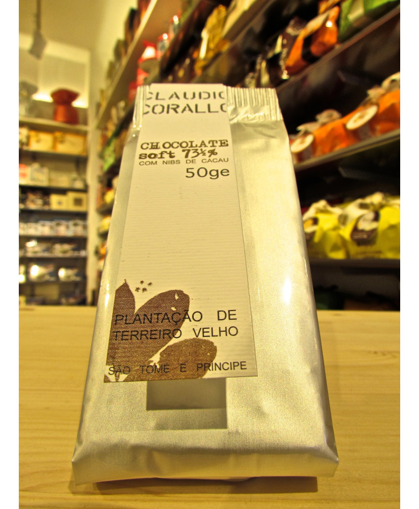 Online sale chocolate bars and cocoa beans Claudio Corallo. Shop online price Chocolate Claudio Corallo