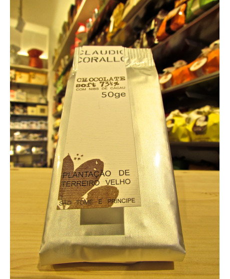 Online sale chocolate bars and cocoa beans Claudio Corallo. Shop online price Chocolate Claudio Corallo