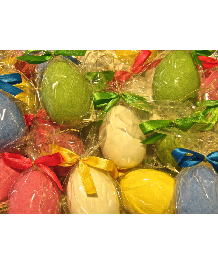 Vendita online uova di gallina confettate Lindt, ripiene di cioccolato fondente. Shop on line ovette di zucchero con uno strato