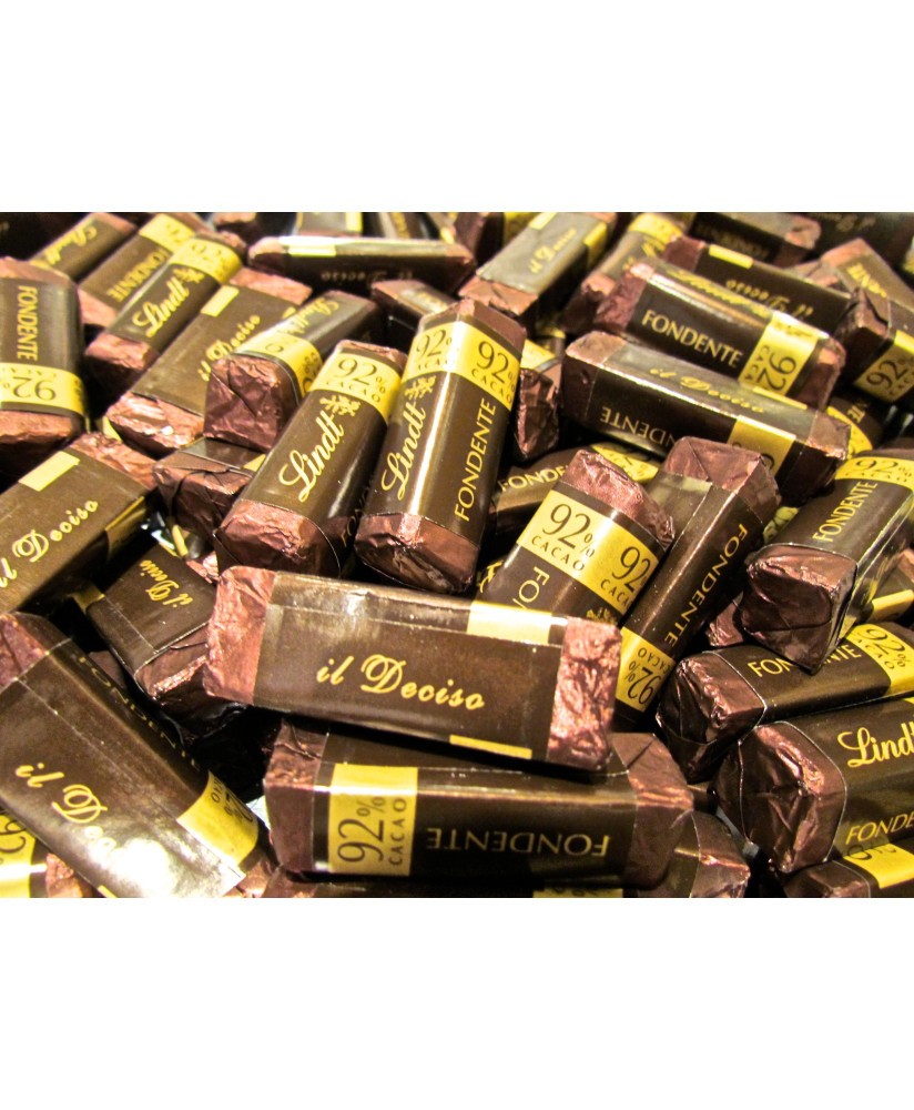 Vendita online cioccolatini Lindt fondenti assortiti con ripieno cremoso fondente e caffè alle varie percentuali di cacao. NOVIT