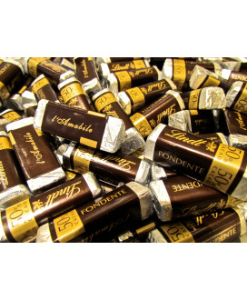 Shop online simple chocolates Lindt dark 50%. Lindt & Sprüngli best price at Kg. Online chocolate sales.