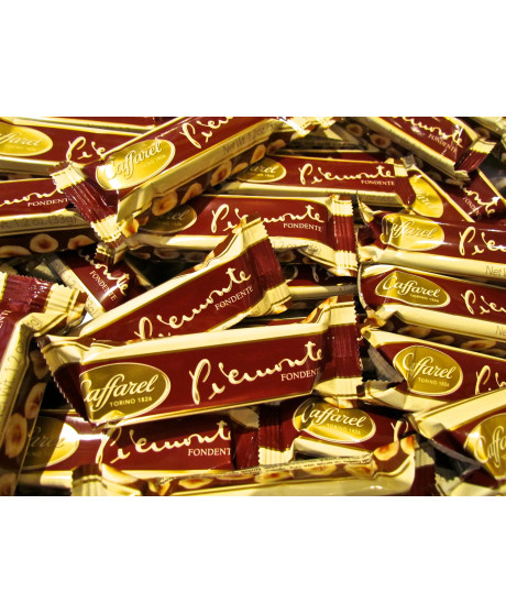 (12 Pieces x 33g) Caffarel - Dark Chocolate and Hazelnuts