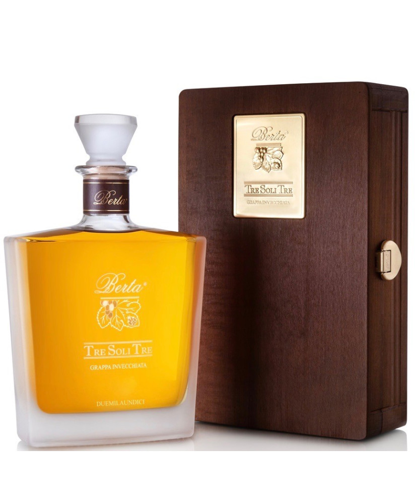 Vendita online Grappa Berta,  Tre Soli Tre 2011 di nebbiolo invecchiata 8 anni. Prodotta a Frazione Casalotto Mombaruzzo - Asti.