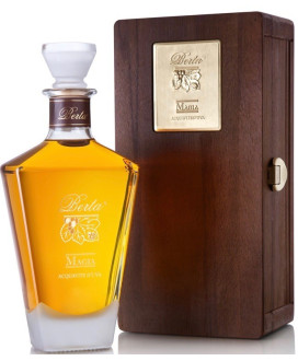 Vendita online Grappa Berta, Magia 2009 Distillato d'Uva affinato 10 anni. Prodotta a Frazione Casalotto Mombaruzzo - Asti. Shop