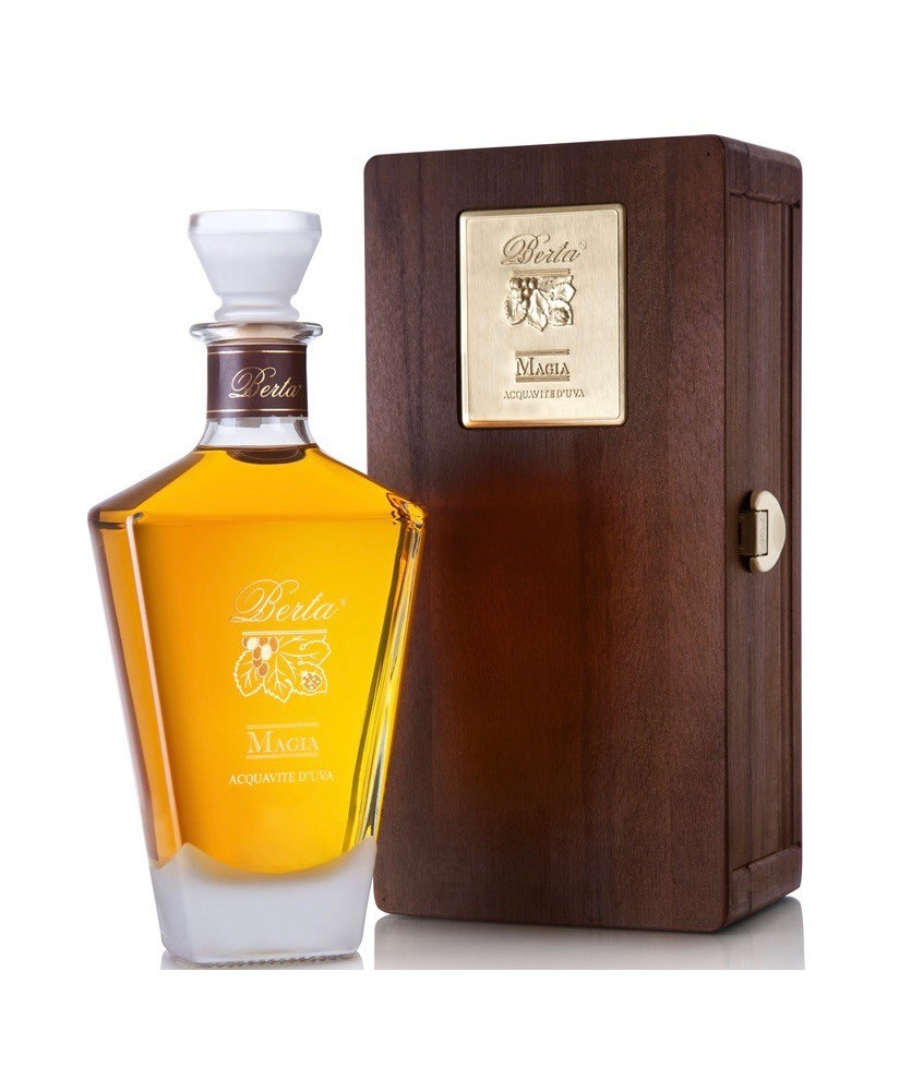 Vendita online Grappa Berta, Magia 2009 Distillato d'Uva affinato 10 anni. Prodotta a Frazione Casalotto Mombaruzzo - Asti. Shop