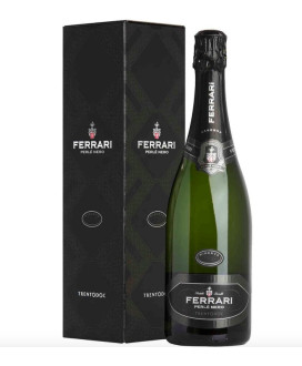 Online sale Ferrari Perlè Nero. Shop online Ferrari Perlè Nero Italian Trento Doc, sparkling wine from Italy Trentino