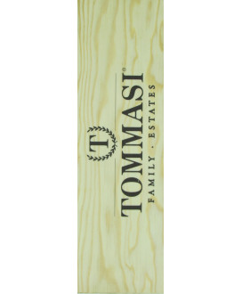 Vendita online cassette di legno per arredare. Cassettine di legno per il vino utillate come complementi d'arredo design. 