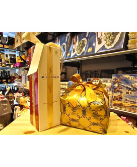 Online sales packaging Christmas 2013 with French Champagne, panettone craft from old bakery Cova (Typical Christmas Cake) in vi