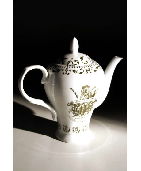 Gin Hendrick's - teapot