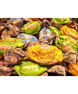 Vendita online Amaretti Morbidi artigianali di Pasta mandorla prodotti da Flamigni di Forlì. Shop on line Amaretti con mandorle 