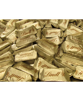 Vendita online Giandujotti Lindt Fondenti alla nocciola. Shop on line cioccolatini con nocciole e cacao, Gianduiotti classici. M