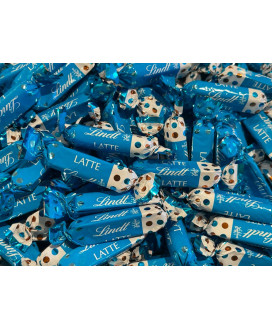 Vendita online cioccolatini Lindt Bastoncini al Latte a € 32,00 al kg. Shop on line praline a forma di bastoncino al latte Lindt