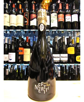 Vendita online Franciacorta Dizeta Vezzoli Vini Extra Brut Nefertiti Dosaggio Zero s.a. (senza annata), è un blend di sboccature