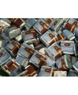 Sale online Italian chocolates Caffarel in Turin - Duri simple milk chocolate made in Italy. Shop online chocolate Piedmont