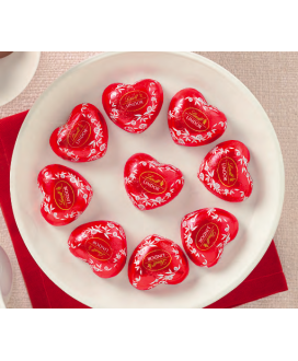 Lindt Chocolate lindor red heart - quality chocolate - shop online at best price Lindt milk Chocolate.