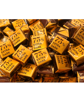 Vendita online cioccolatino Venchi Cubotto Cuor di Cacao 75% a €32,00 al Kg. Shop on-line cioccolatini Cubotti Venchi Unica ripi