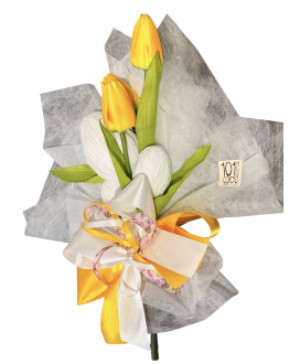 Vendita online Bouquet con fiori finti e uova di cioccolato, prodotto dolciario prodotto e confezionato da Loris di Lugo, Ravenn