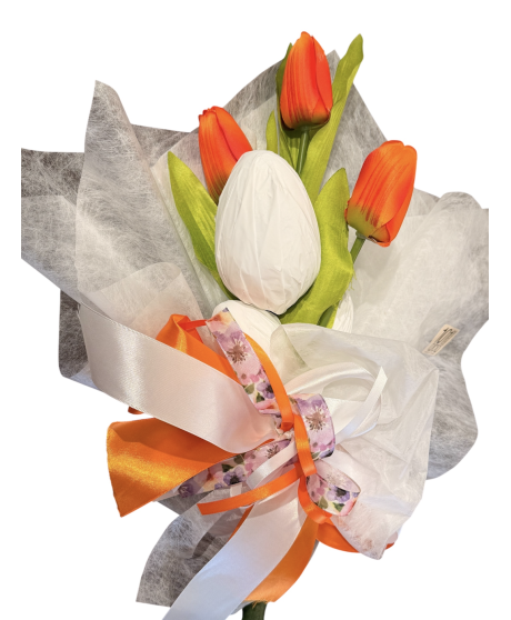 Buy online Flower Bouquet with Italian Chocolate Eggs. Online sales Italian Style gift for Easter. Shop on line italian chocolat