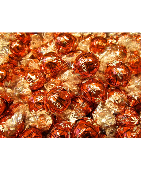 Lindt - Lindor - Cream and Strawberry - 100g