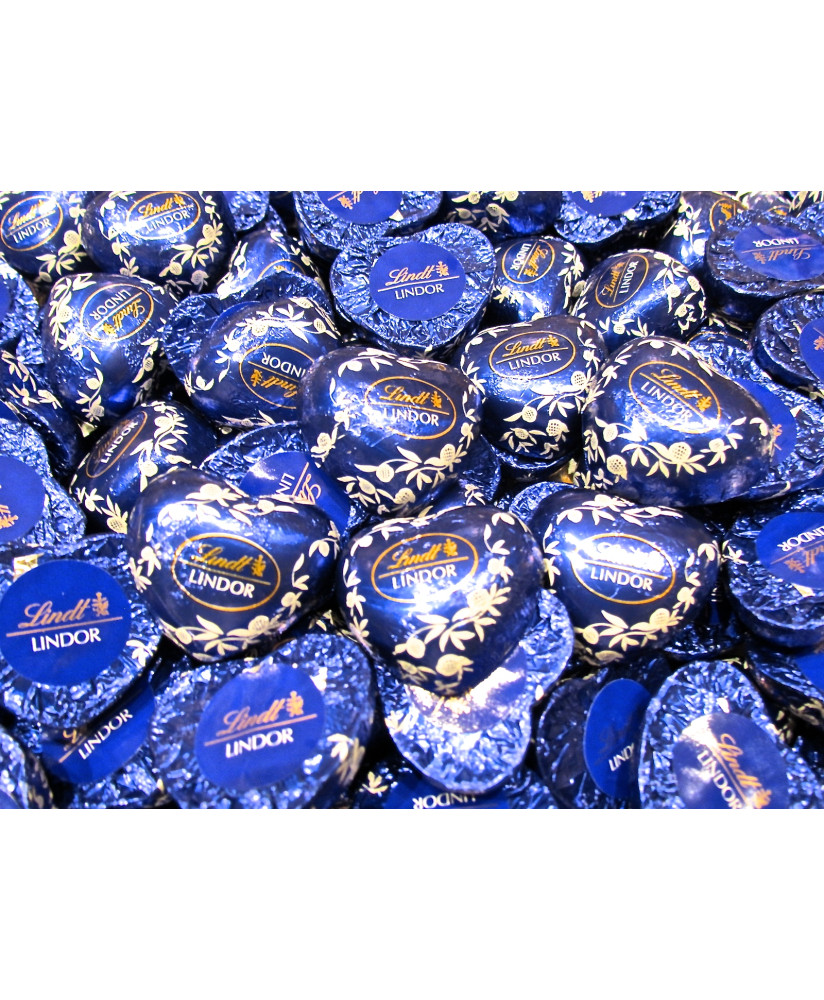 Vendita online cioccolatini Lindor Blu a forma di cuore di cioccolato fondente di Lindt e Sprüngli a €32.00 al Kg. Shop on-line 
