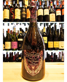 Vendita online Dom Pérignon Vintage 2004 Rosé Edizione Limitata Metamorphosis Iris Van Herpen. Shop online Dom Perignon Rosè de 